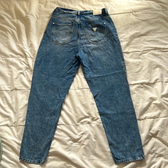 GUESS Mom Jean in Acid Wash High Rise Tapered - Picture 10 of 12